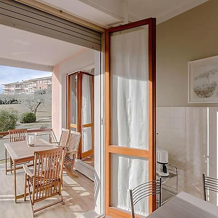 Natural Chic - Close To City Center And Beach - Parking Desenzano del Garda Luaran gambar