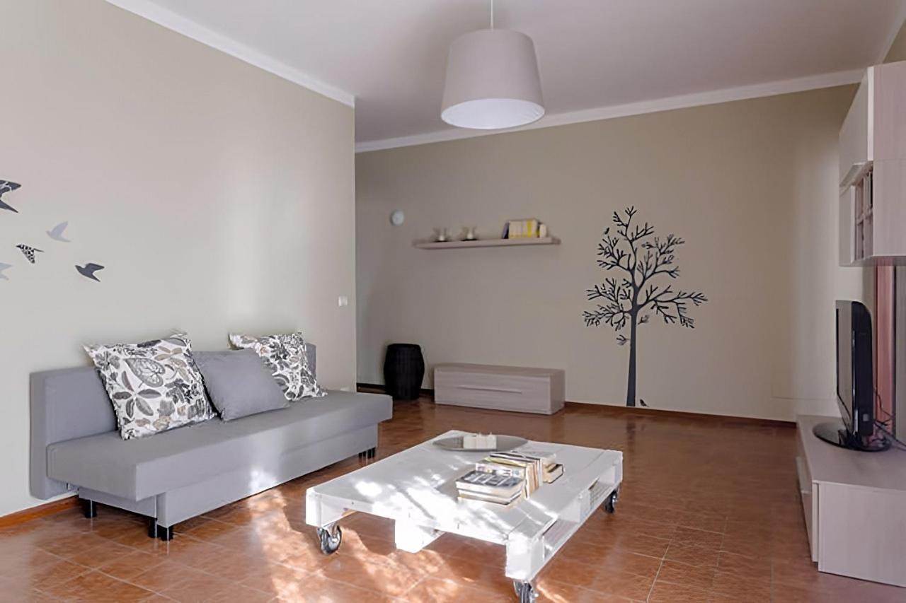 Natural Chic - Close To City Center And Beach - Parking Desenzano del Garda Luaran gambar